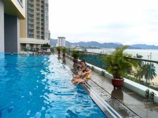 Căn hộ full nt ban công có hồ bơi full nội thất cho nuôi thú cưng nhận xe điện ngay phan văn hớntc