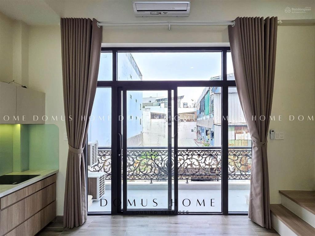 Căn hộ full nt ban công có hồ bơi full nội thất cho nuôi thú cưng nhận xe điện ngay phan văn hớntc