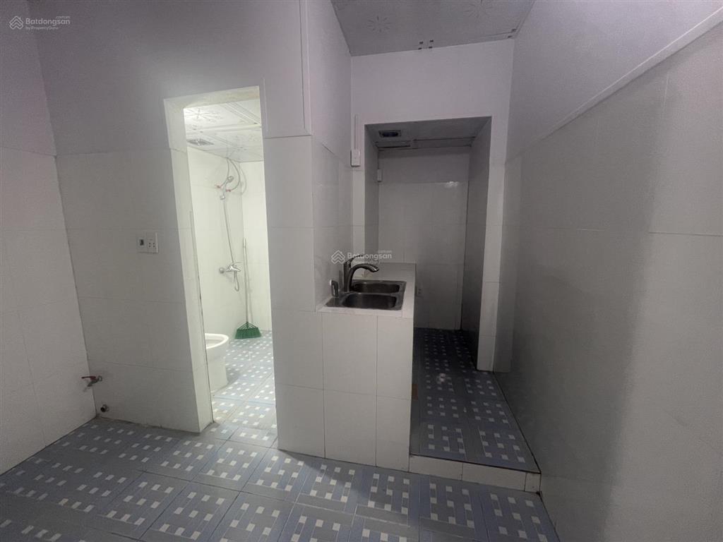 Cho thuê nhà 1 tầng trên đất 55m2 chính chủ  121 trần phú, hà đông