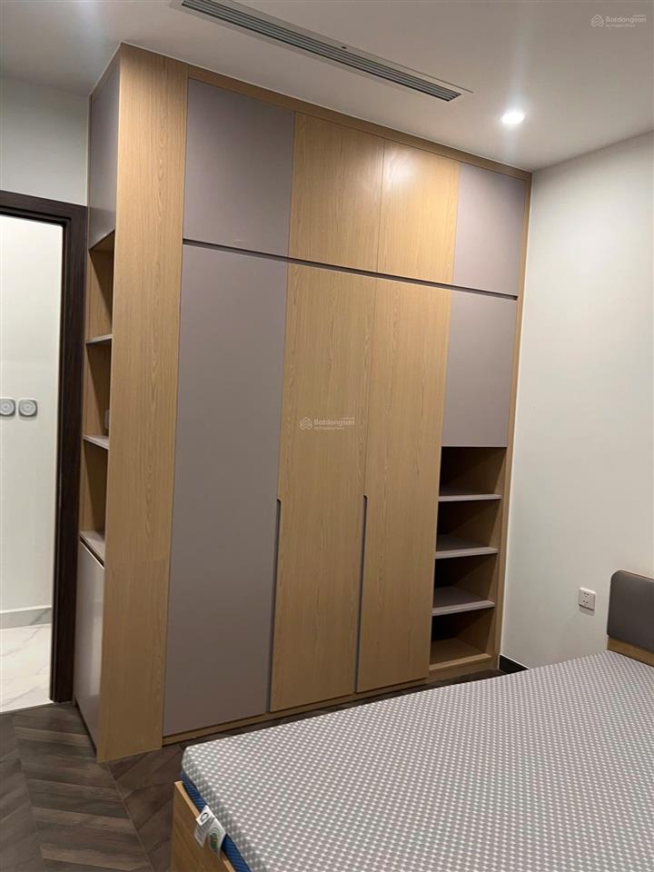Cần cho thuê ngay căn 2pn đầy đủ nội thất, view công viên siêu thực