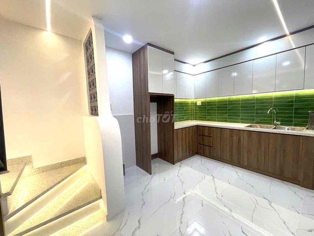 Nhà hẻm 2 xẹc gần đường Quang Trung