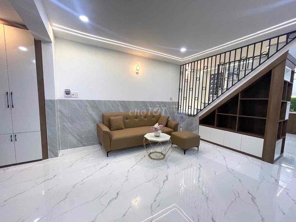 Nhà hẻm 2 xẹc gần đường Quang Trung