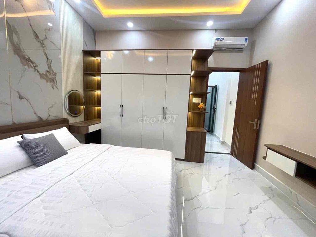 Nhà hẻm 2 xẹc gần đường Quang Trung