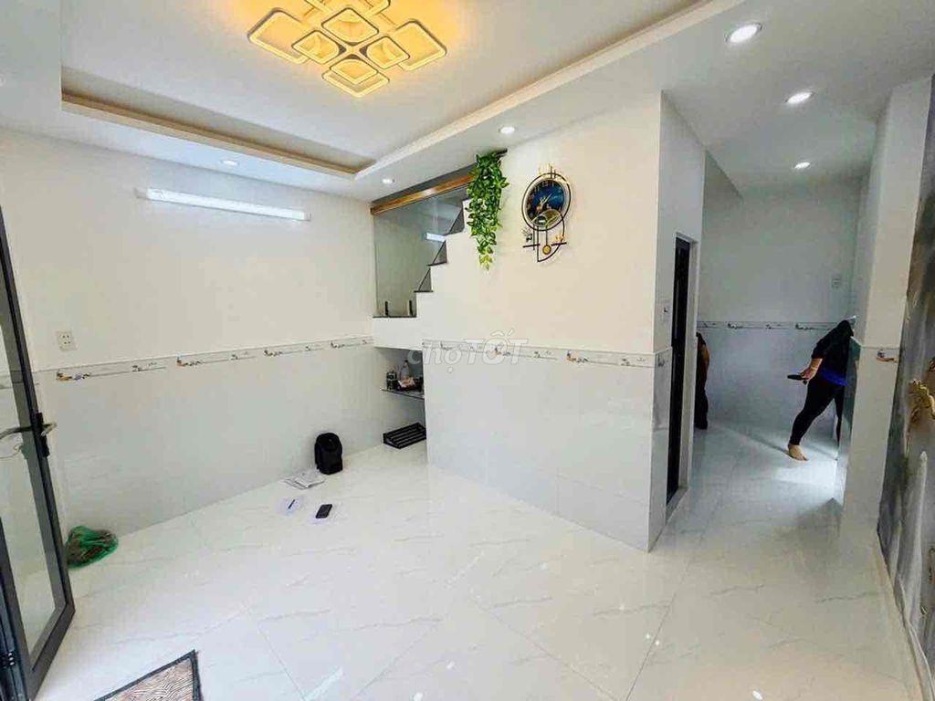 Nhà hẻm 1 xẹc đường Nguyễn Thái Sơn