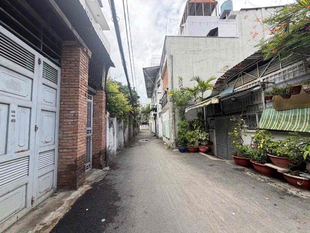 Nhà hẻm 1 xẹc đường Nguyễn Thái Sơn