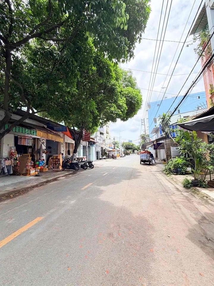 Nhà hẻm ô tô đến cửa