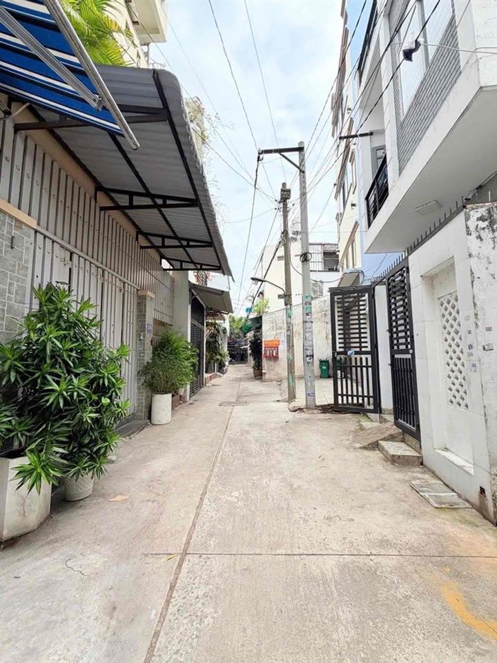 Nhà hẻm ô tô đến cửa