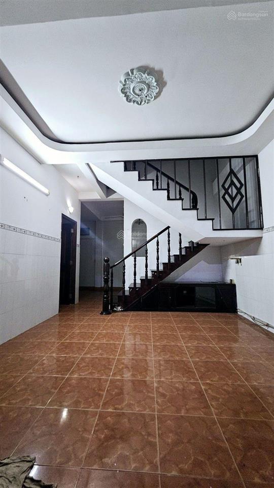 Nhà biệt thự cổ 2 tầng 118m² đường số 11 bình thọ, gần vincom, võ văn ngân