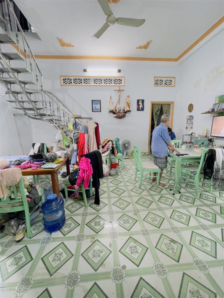 Bán nhà riêng 173m2, 9,3 tỷ tại đường 4, phường tam phú, tp thủ đức