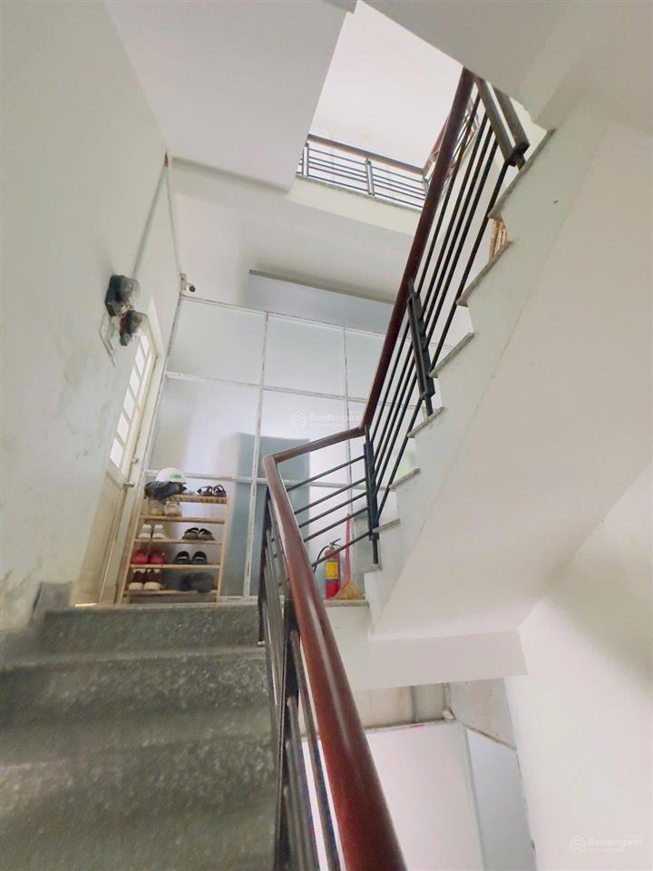 Nhà riêng bán tại số 49, hiệp bình chánh, thủ đức, 9,9 tỷ, 128 m2, 3 tầng ,shr,view đẹp hàng hiếm
