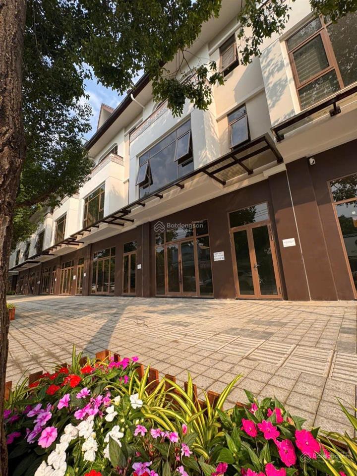 Căn hộ ecopalace bmt chỉ 1,95 tỷ hướng đông view hồ bơi