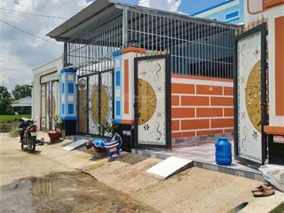 Bán gấp nhà cấp 4 sổ hồng riêng, giảm ngay 400 triệu trừ vào giá bán