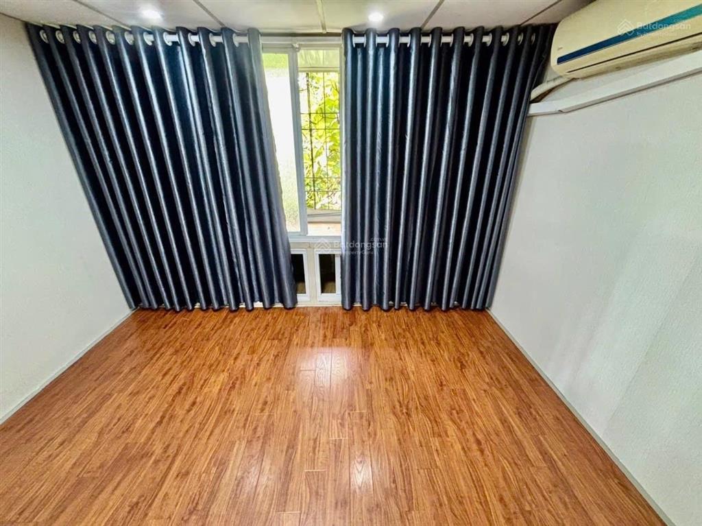 Bán nhà tập thể nghĩa tân 25/66m2, 2 ngủ giá 3,3 tỷ