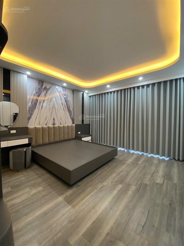 Bán nhà huỳnh tấn phát  long biên 5 tầng 48m2 thang máy full nội thất 12,8 tỷ