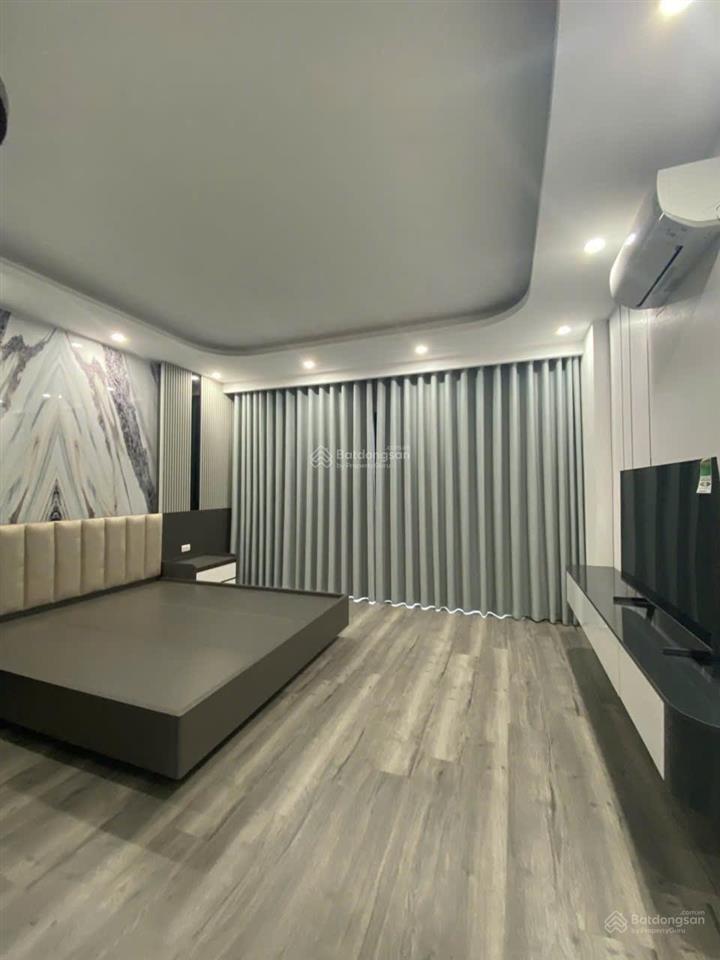 Bán nhà huỳnh tấn phát  long biên 5 tầng 48m2 thang máy full nội thất 12,8 tỷ