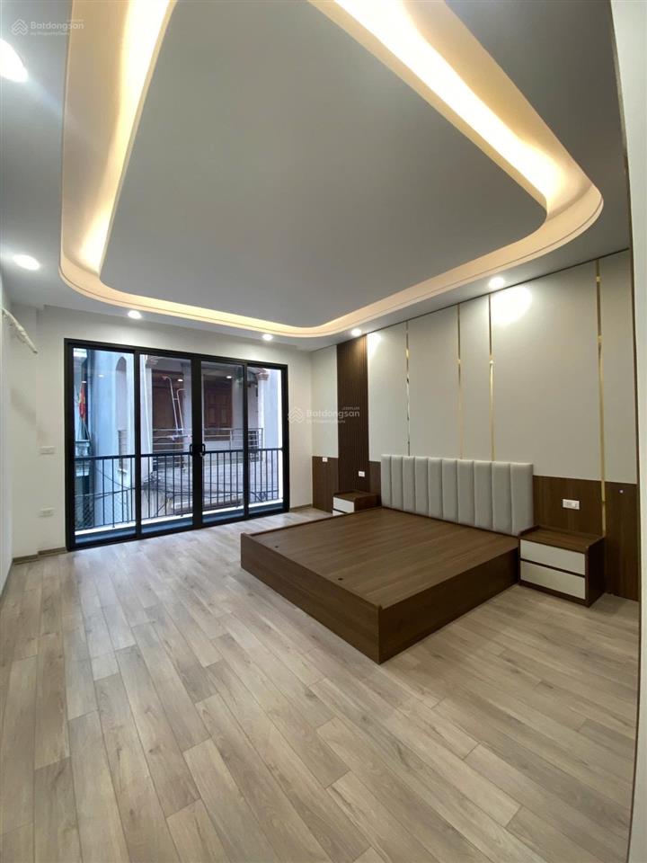 Bán nhà huỳnh tấn phát  long biên 5 tầng 48m2 thang máy full nội thất 12,8 tỷ