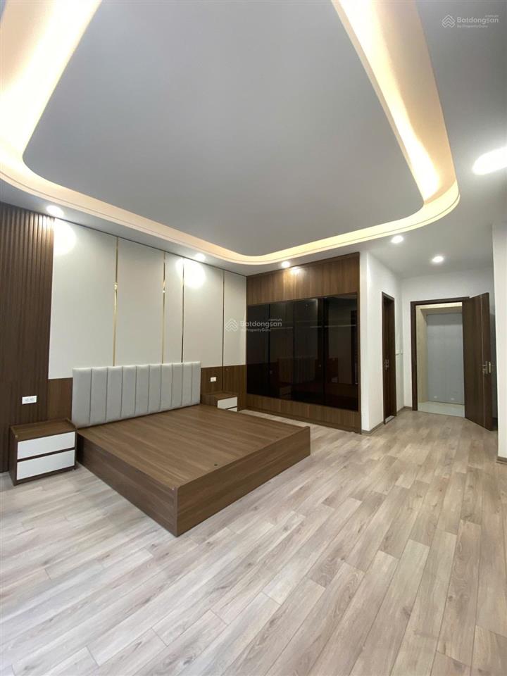 Bán nhà huỳnh tấn phát  long biên 5 tầng 48m2 thang máy full nội thất 12,8 tỷ