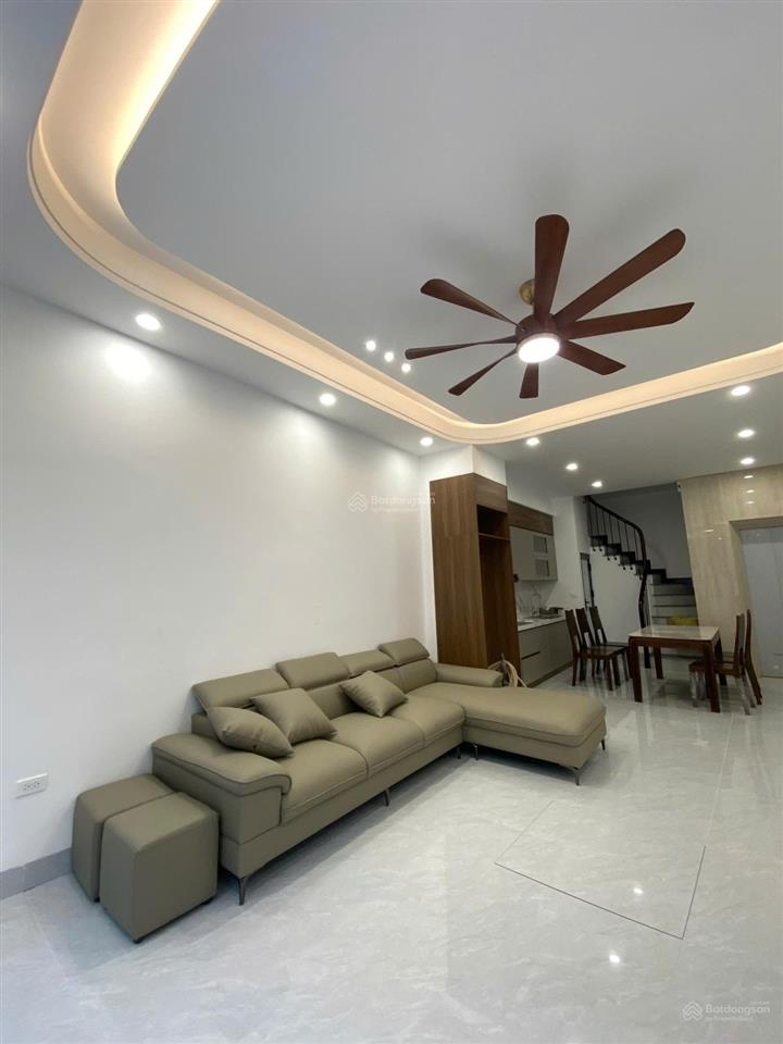 Bán nhà huỳnh tấn phát  long biên 5 tầng 48m2 thang máy full nội thất 12,8 tỷ