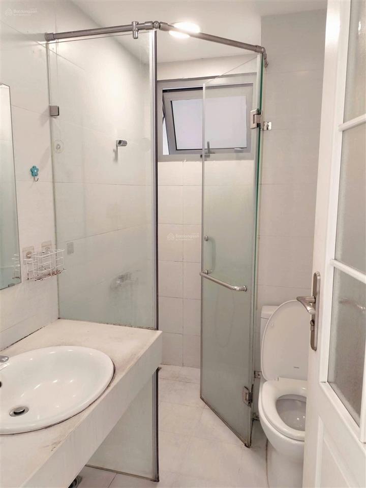 Cho thuê nhà giải phóng 90m giá 12tr