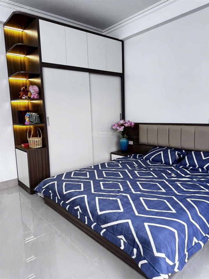 Cho thuê căn ccmn 1n1k ban công thoáng sáng tại trung kính  trần duy hưng