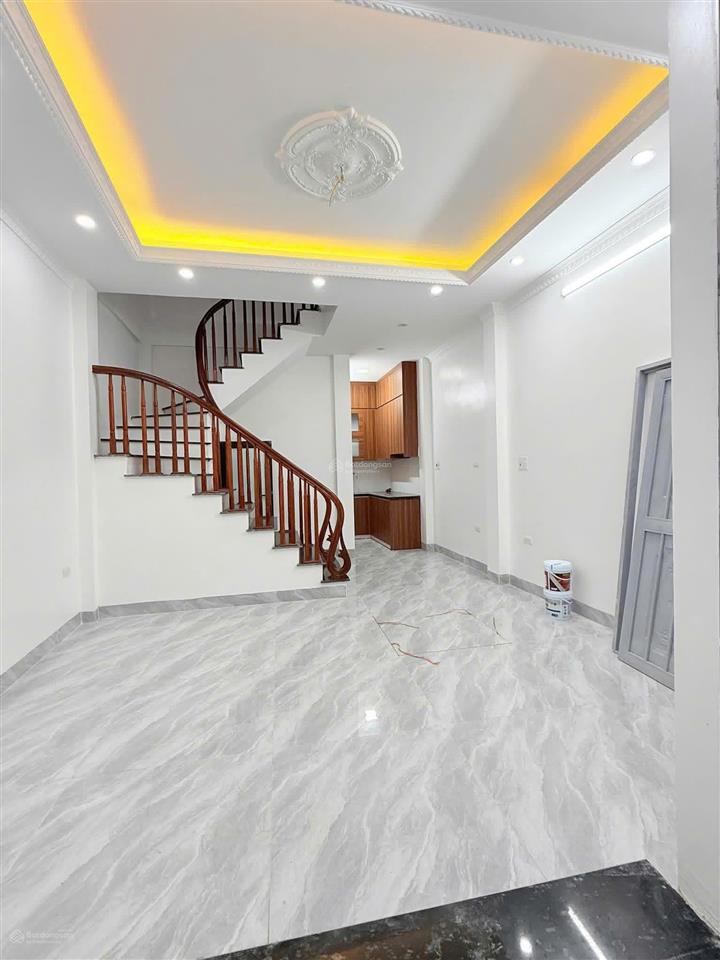 Bán nhà kim ngưu 6.69 tỷ, 38m2/5 tầng/mặt tiền 4m, 15m ra mặt phố kinh doanh, nhà mới tặng nội thất