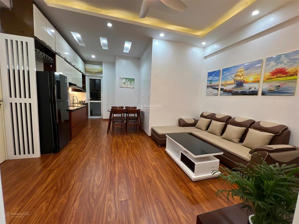 Bán gấp căn hộ vp5 bán đảo linh đàm ban công đông nam. diện tích 60m giá 4,440 triệu