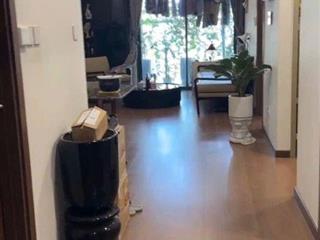 ban-can-ho-ct2c-hoang-cau--hiem--69m--2pn--3-ban-cong--view-ho--gia-75-ty-bds30357357