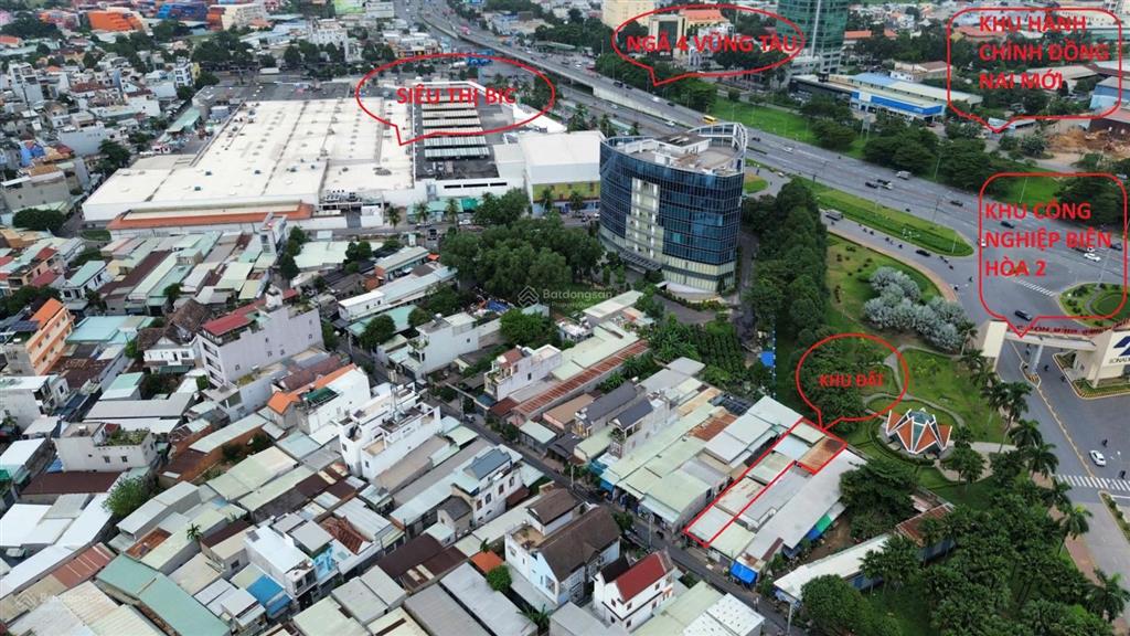 Cần bán lô đất có 8 phòng trọ cả nhà