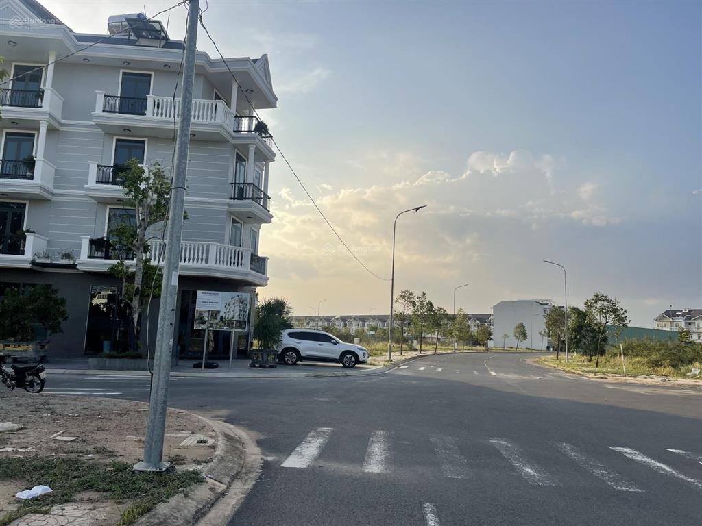 Cần bán lô đất hướng đông nam khu 5 đường thông khu đô thị long hưng city