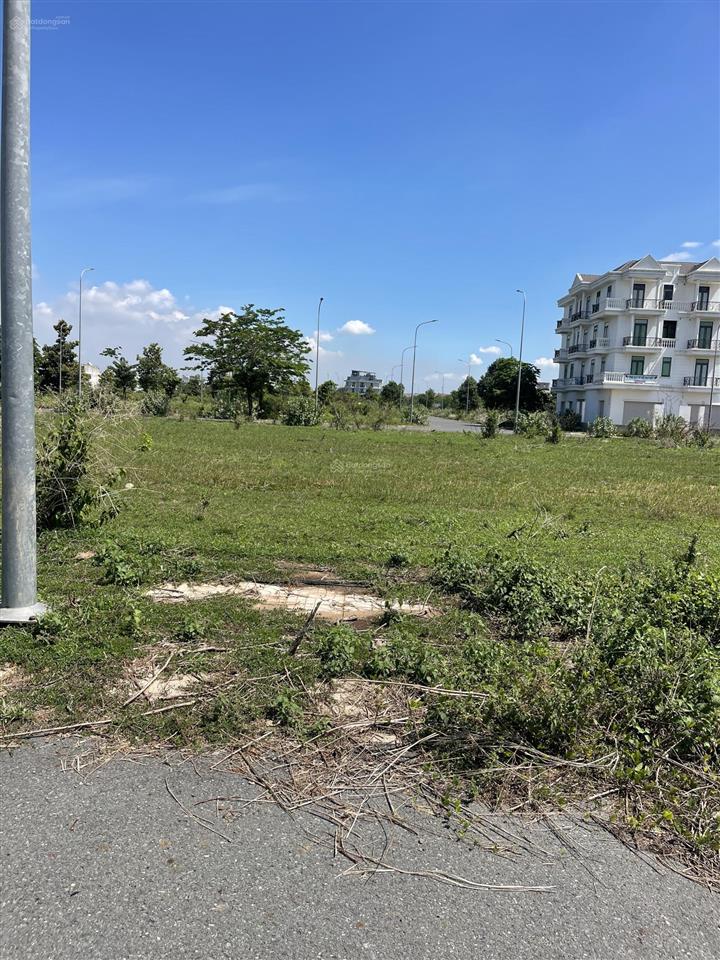 Càn bán lô đất hướng đông nam dt 6x20 khu 5 khu đô thị long hưng city