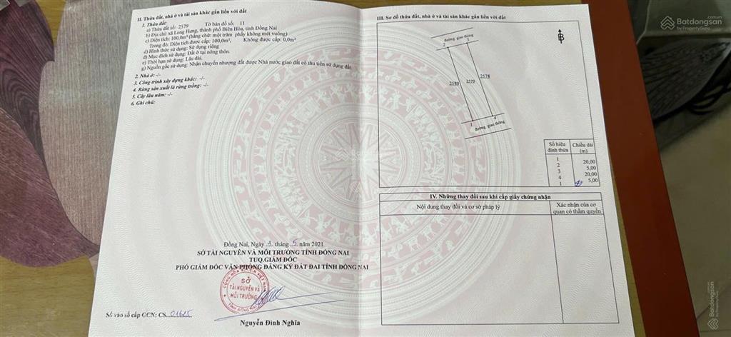 Cần bán lô đất hai mặt tiền đường 21m hướng đông nam trục shop khu đô thị long hưng city