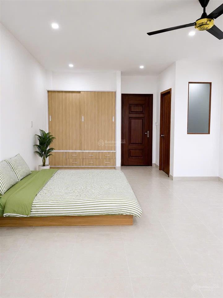 Cho thuê phòng studio full nội thất  dọn vào ở ngay  kế bên trường đại học kinh tế