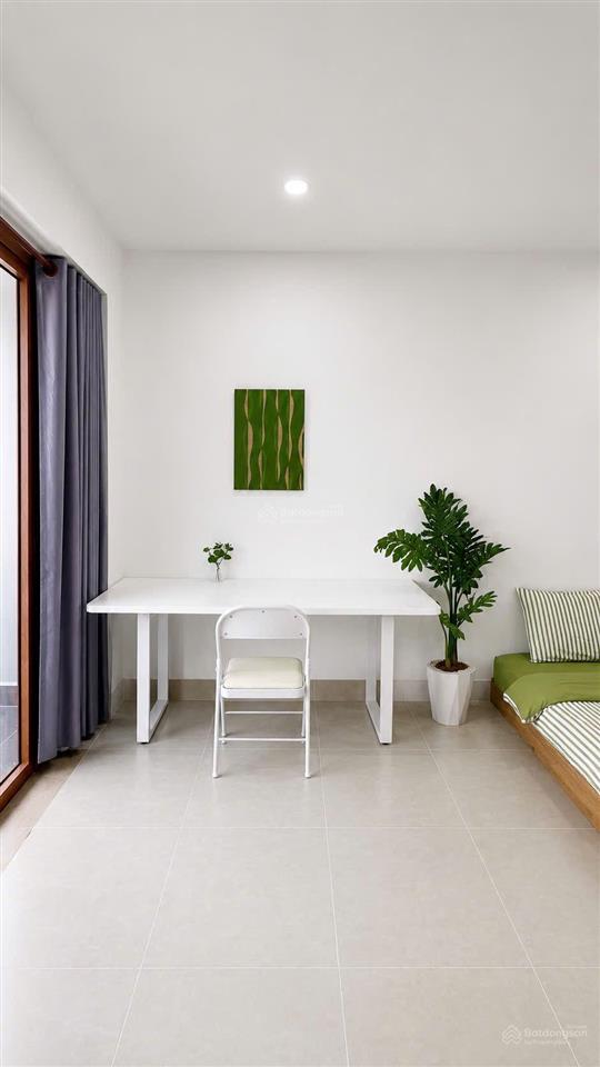 Cho thuê phòng studio full nội thất  dọn vào ở ngay  kế bên trường đại học kinh tế