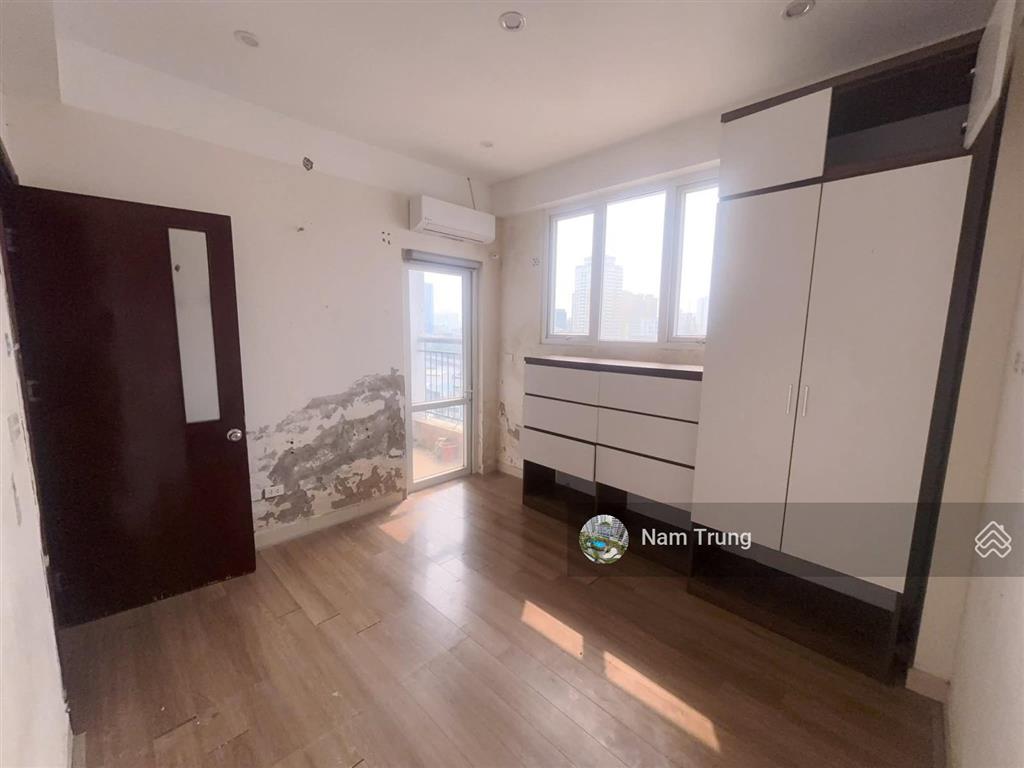 Bán căn hộ ct2 hoàng cầu , đống đa 69m2 ,2 ngủ ,2vs  0914 239 ***