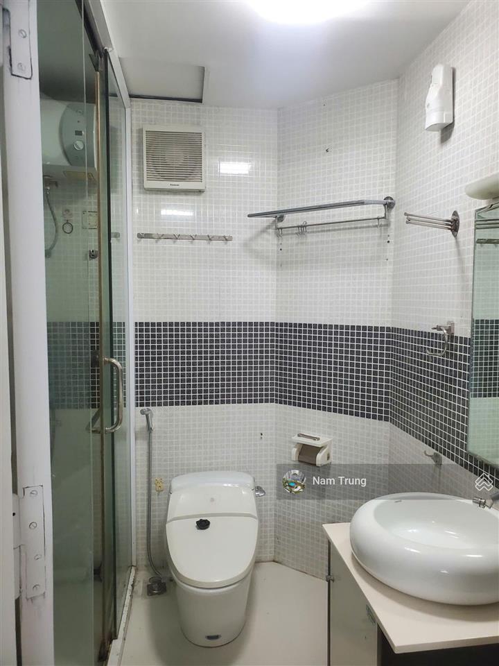Bán căn hộ 17t4 hoàng đạo thúy 115m2 , 2 ngủ ,2 vs ,  0914 239 ***