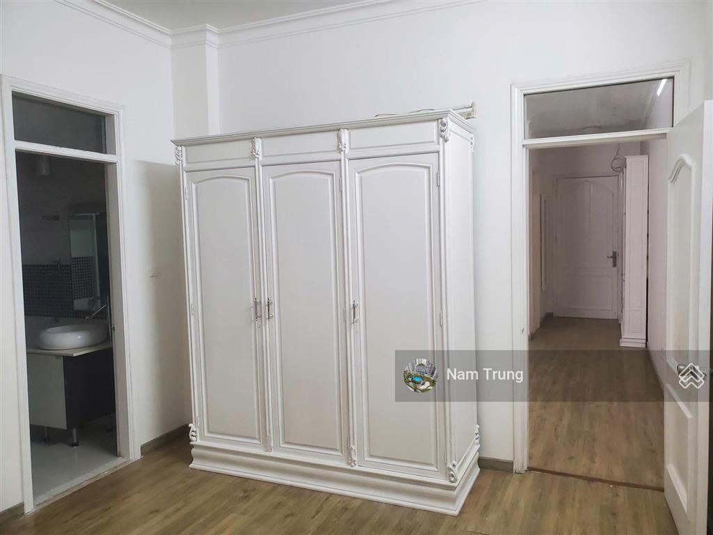 Bán căn hộ 17t4 hoàng đạo thúy 115m2 , 2 ngủ ,2 vs ,  0914 239 ***