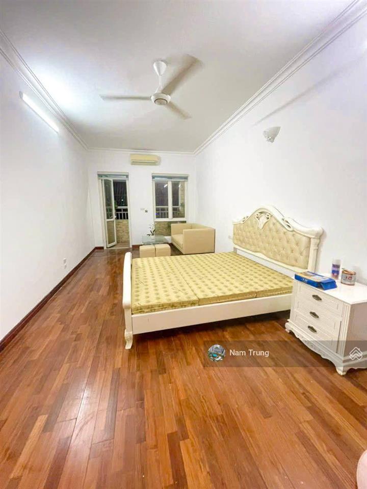 Bán căn hộ 24t2 hoàng đạo thúy , 162m2 , 4 ngủ , 86tr/m  0914 239 ***