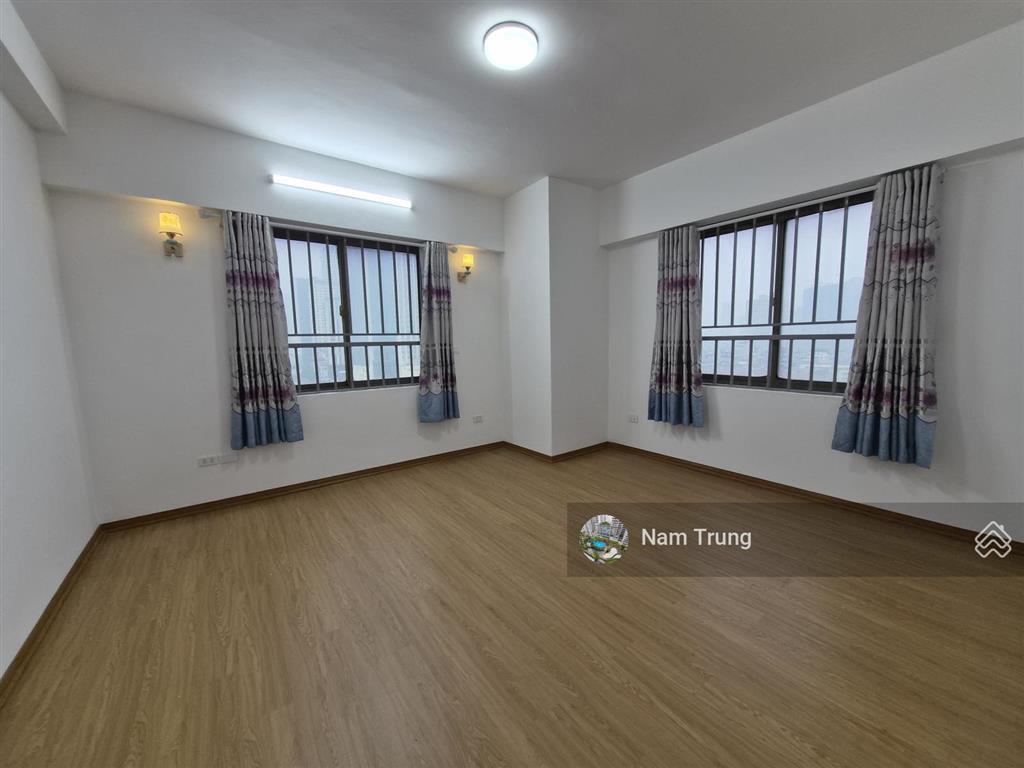 Nhà em bán căn hộ 131 trần phú , 155m2 , giá 8ty9  0914 239 ***