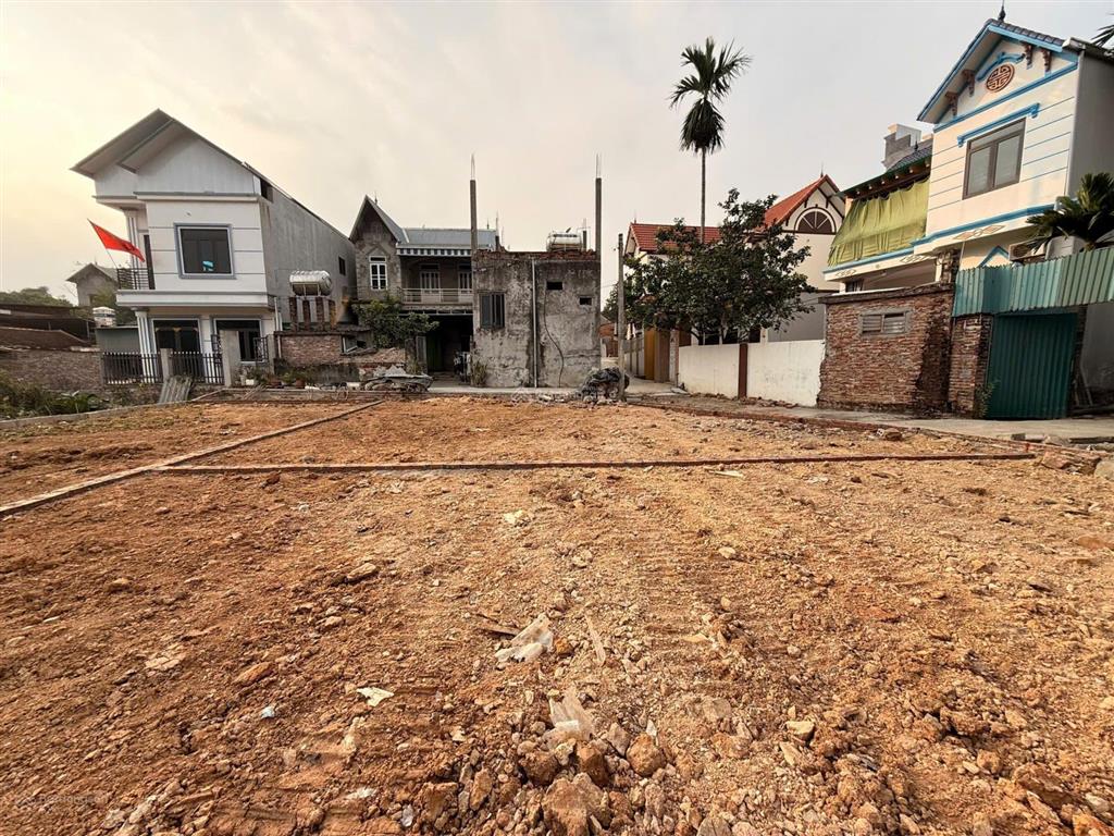 Loanh quanh 2 tỉ có ngay lô đất 91m2 full thổ cư tại đông phương yên, chương mỹ, hà nội.