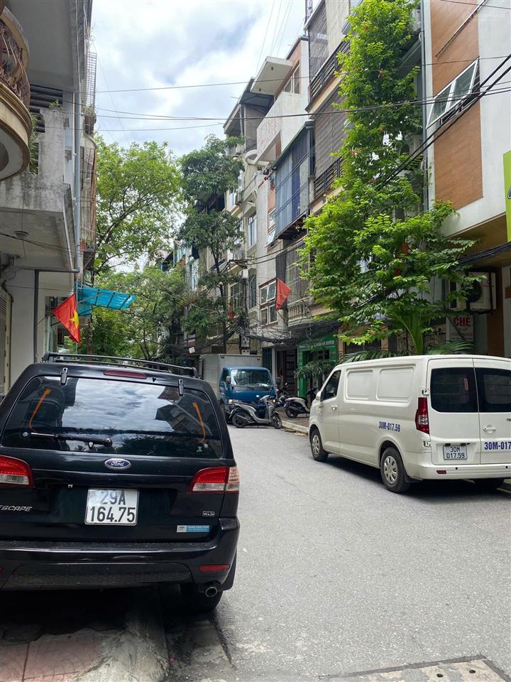 Cho thuê nhà 5 tầng tại nguyễn thị định  ngay gần đường lê văn lương, cho thuê văn phòng, giá 18tr