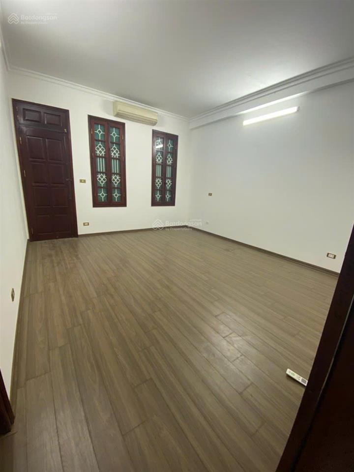 Cho thuê nhà 5 tầng tại nguyễn thị định  ngay gần đường lê văn lương, cho thuê văn phòng, giá 18tr