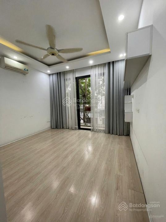 Cho thuê nhà nguyễn cảnh dị  đại kim, có thang máy, vỉa hè rộng, dt 60m*6 tầng, giá thuê 29tr/th