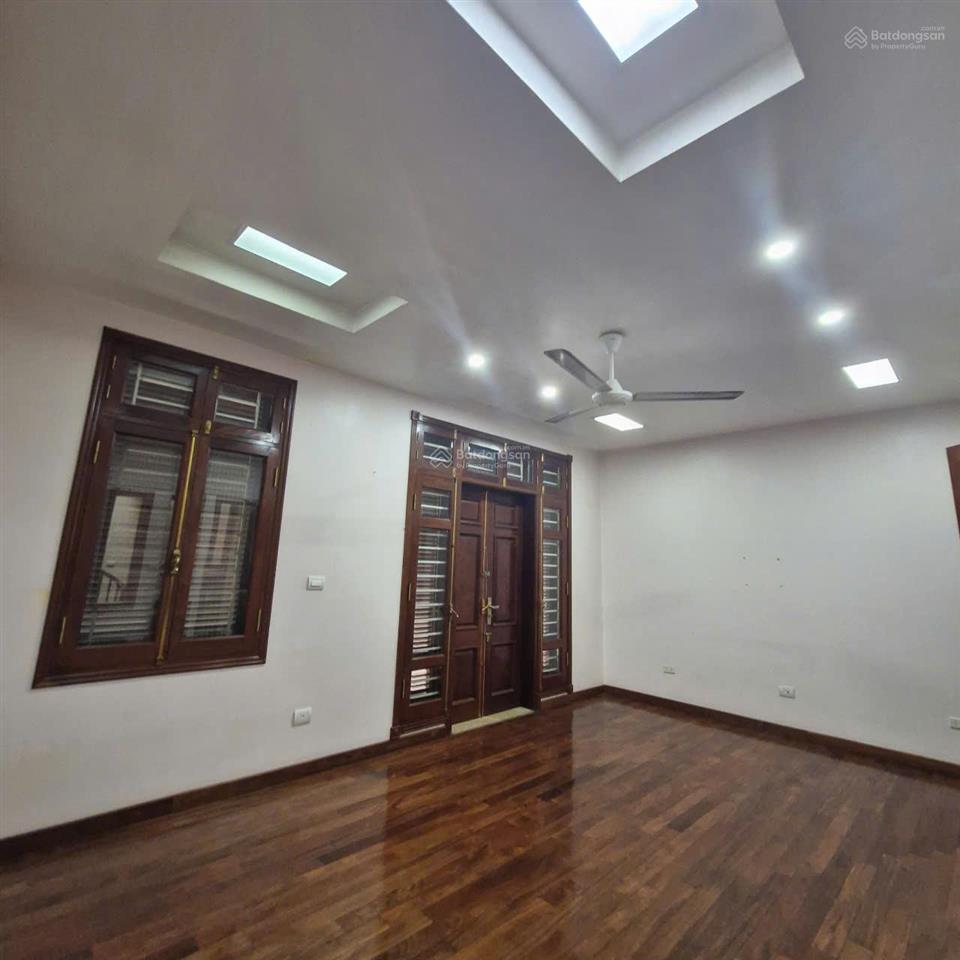 Chính chủ cho thuê nhà đại kim  nguyễn cảnh dị, dt 55m*5 tầng, oto đỗ cửa, phù hợp làm vp, 18tr/th