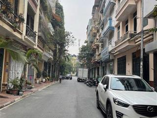 Cho thuê nhà khu phân lô khuất duy tiến  thanh xuân, dt 60m2*5 tầng, oto đỗ cửa, giá 20tr/th