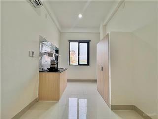 Phòng mới xây cửa sổ âu cơ gần đh văn hiến  ở ngay