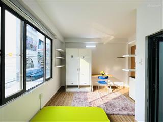 Phòng cửa sổ trời có thang máy  bảo vệ 24/7 gần chợ tân mỹ