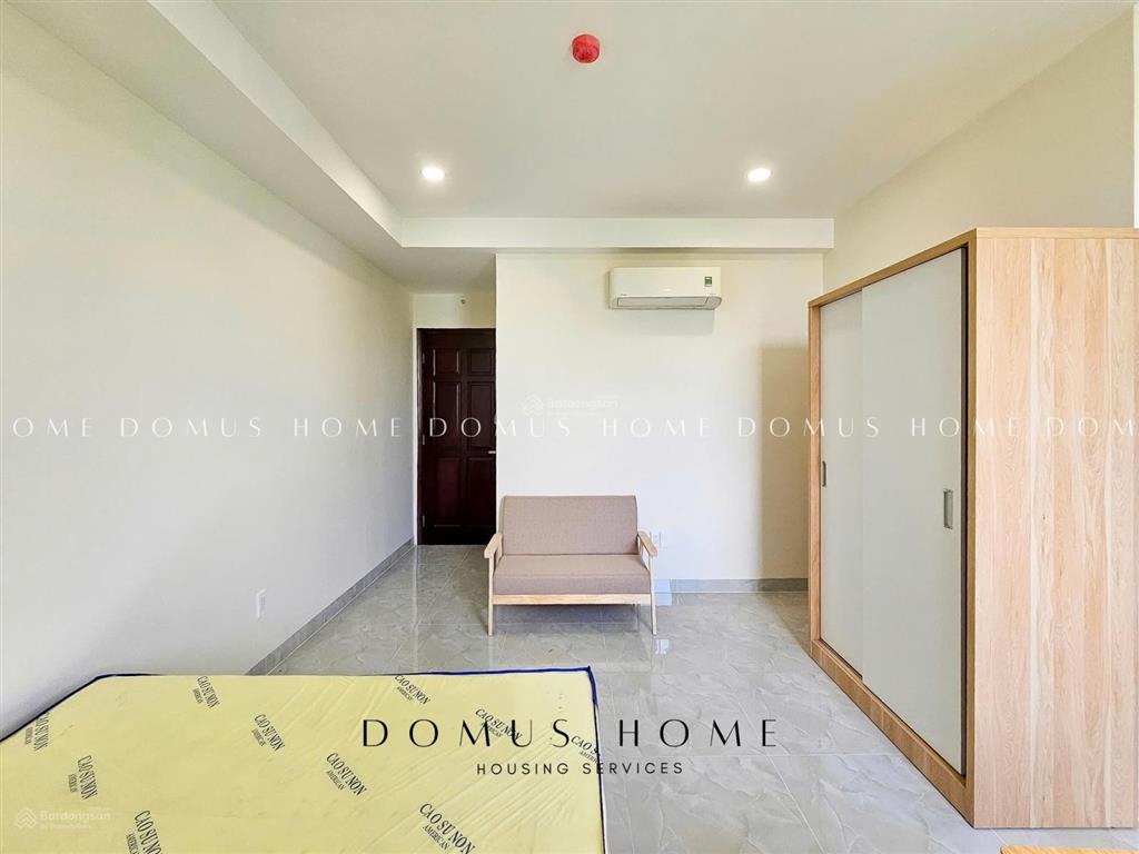 Phòng cửa sổ mới xây full tiện nghi phạm văn bạch