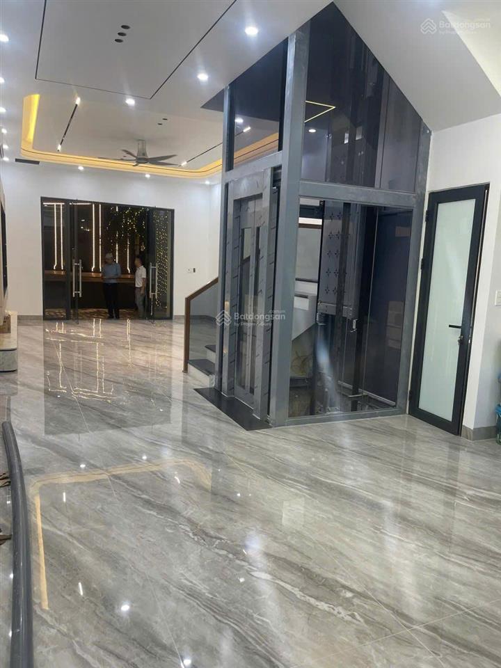 Cho thuê shophouse 4pn tại hạnh phúc, 12 triệu, 300m2, vinhomes royal island