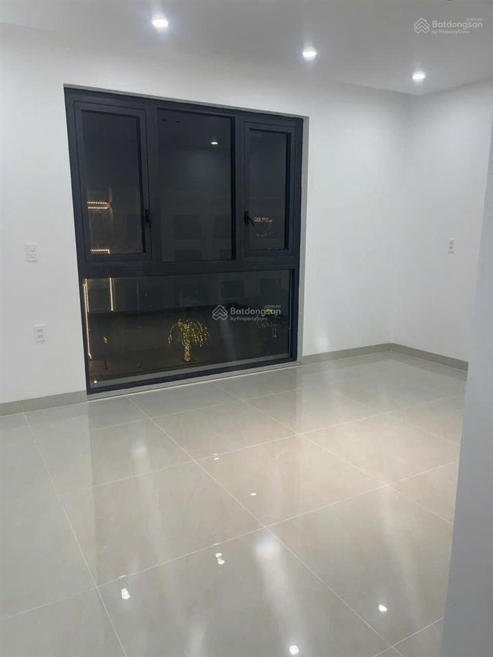 Cho thuê shophouse 4pn tại hạnh phúc, 12 triệu, 300m2, vinhomes royal island