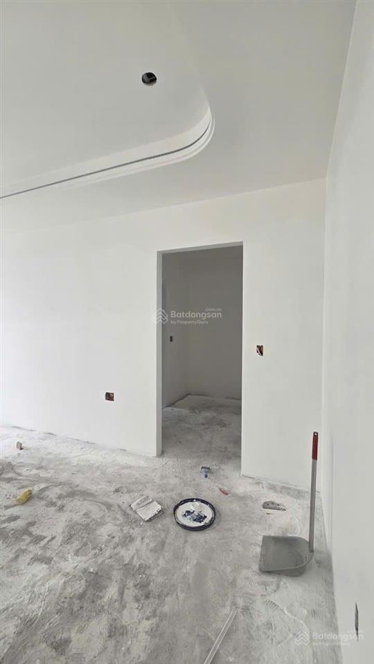 Song lập phân khu hoàng gia, đã hoàn thiện full 4 tầng, giá 13,5 tỷ, 180m2
